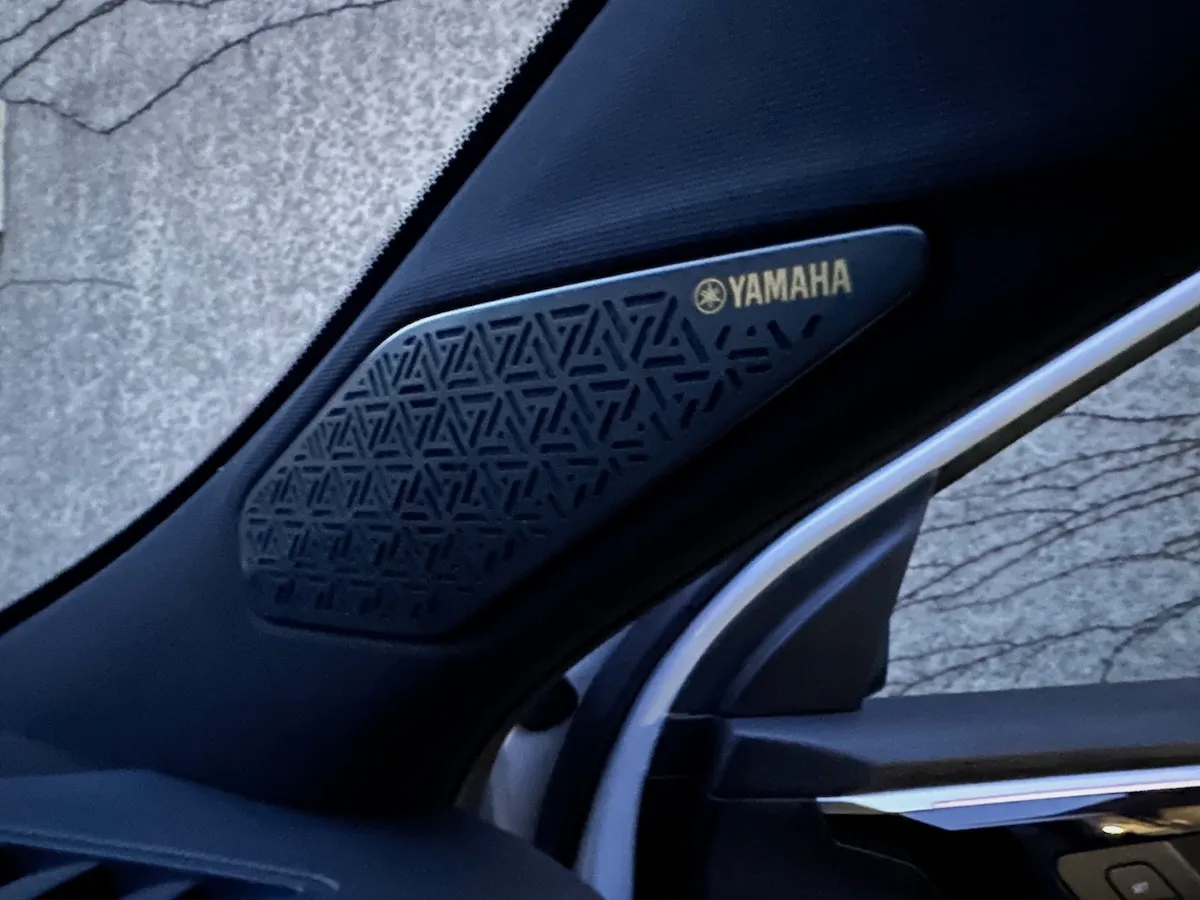 アウトランダーPHEV YAMAHAスピーカー